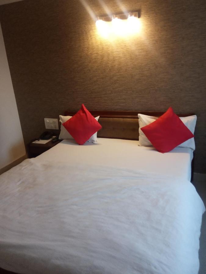 Hotel Apex อาเมดาบัด ภายนอก รูปภาพ