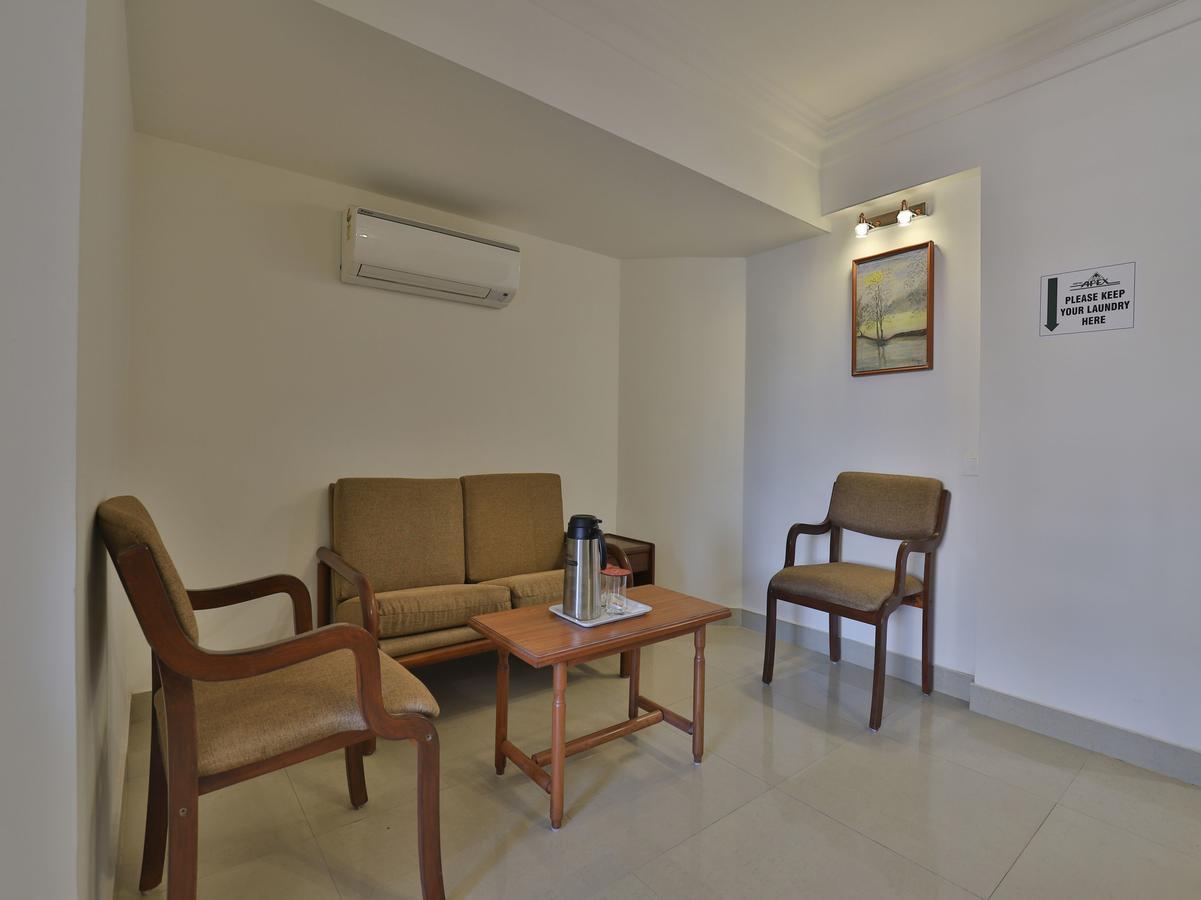 Hotel Apex อาเมดาบัด ภายนอก รูปภาพ