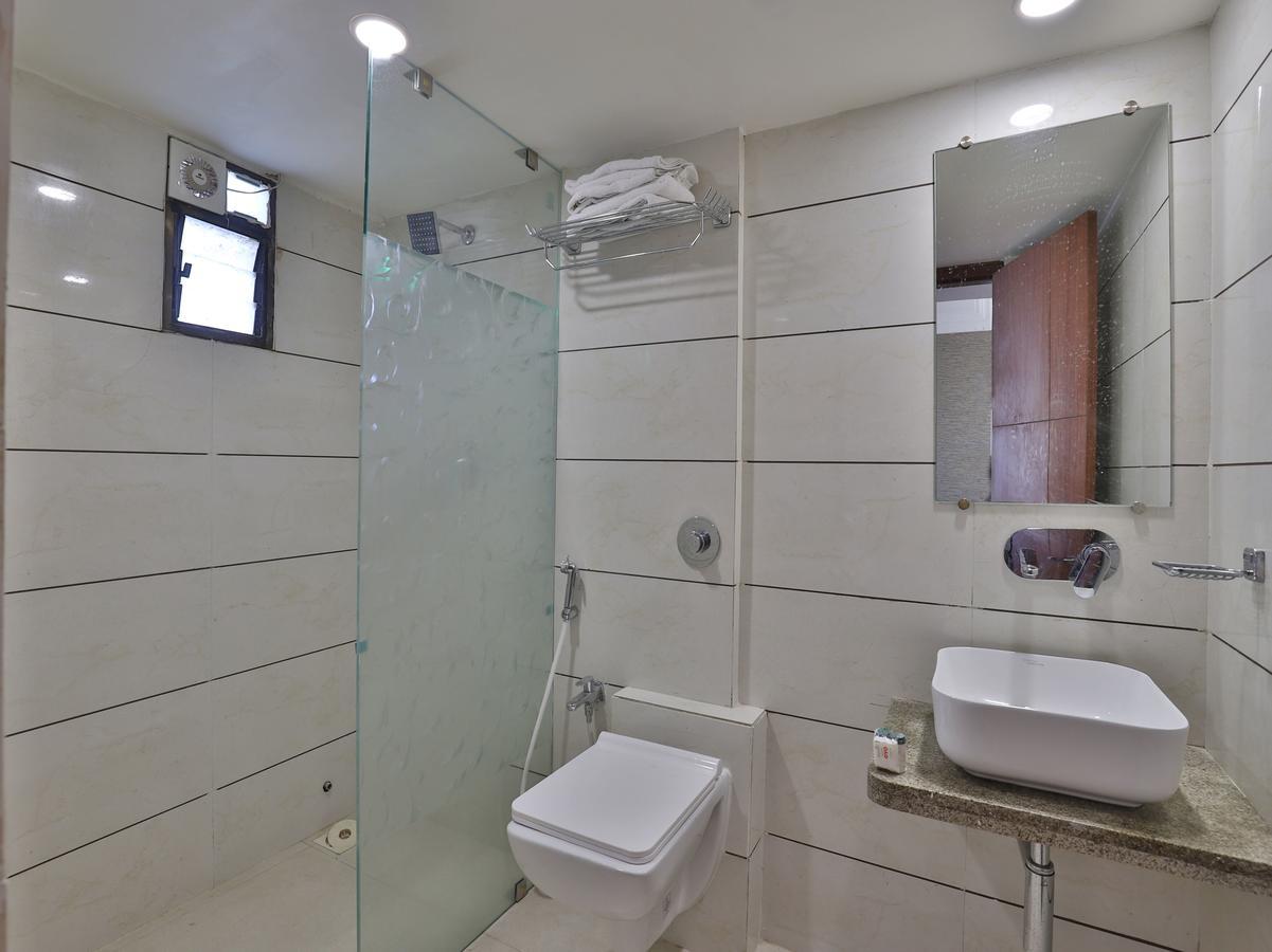 Hotel Apex อาเมดาบัด ภายนอก รูปภาพ